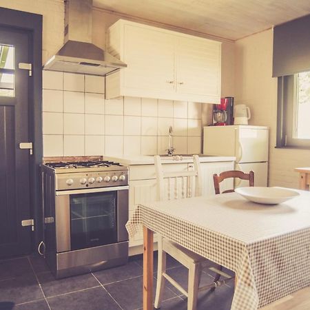 Landhuisjes Bij De Wouterbron Opglabbeek Zimmer foto